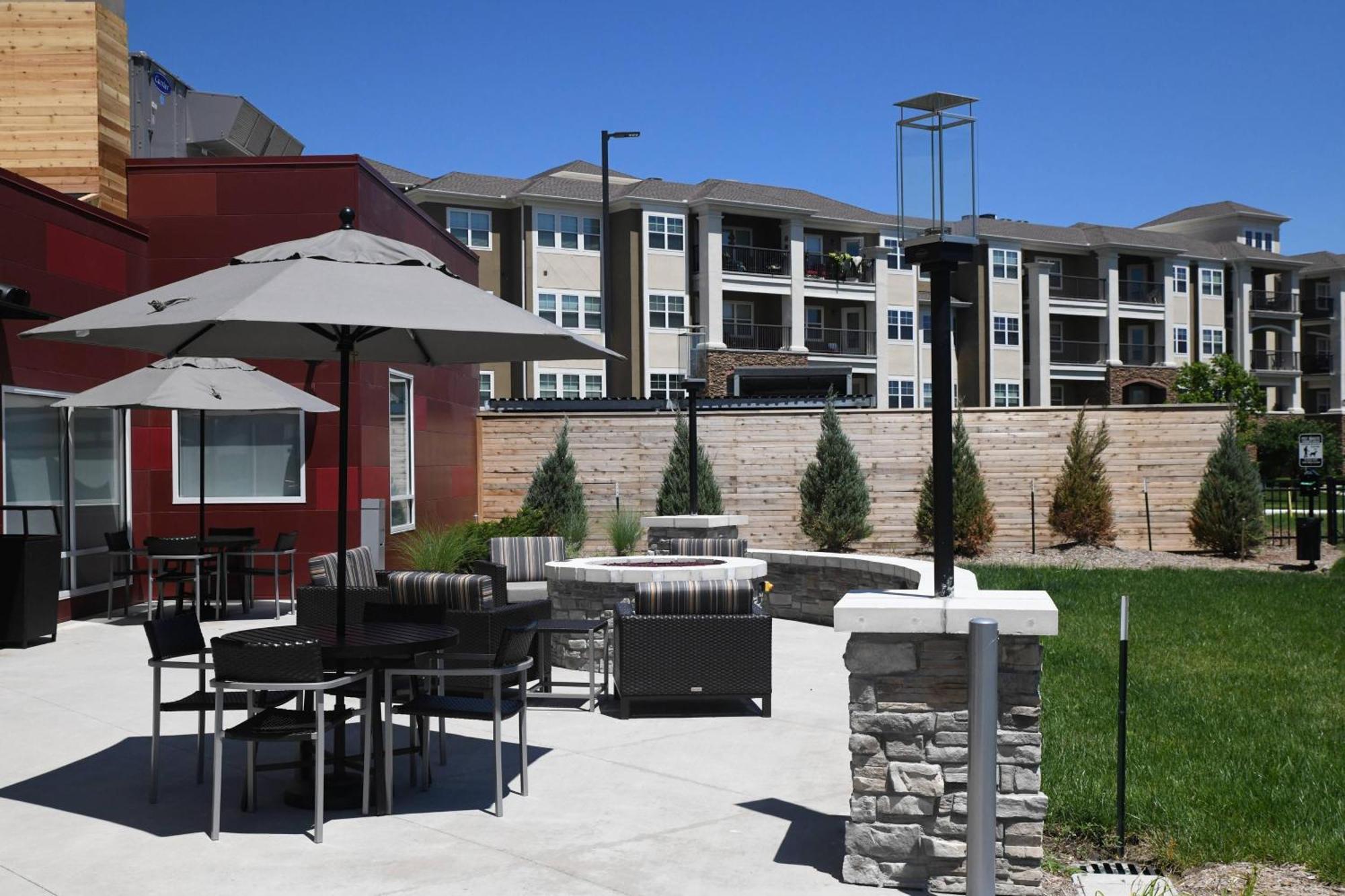 Towneplace Suites Kansas City At Briarcliff Eksteriør bilde